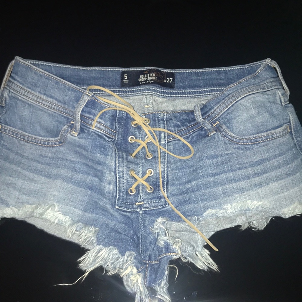 Cute hollister shorts